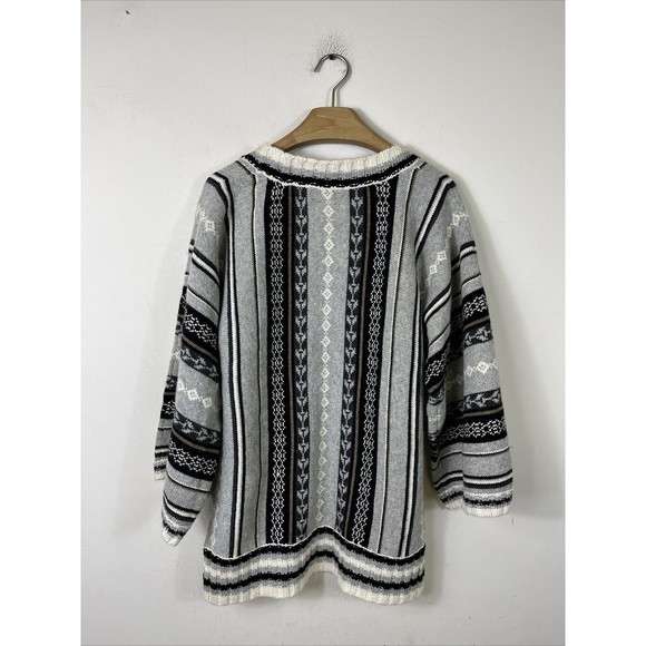 Old Navy Women's Aztec Print Scoop Neck Sweater Gray Large NWT $34 Sparkly - Picture 4 of 7